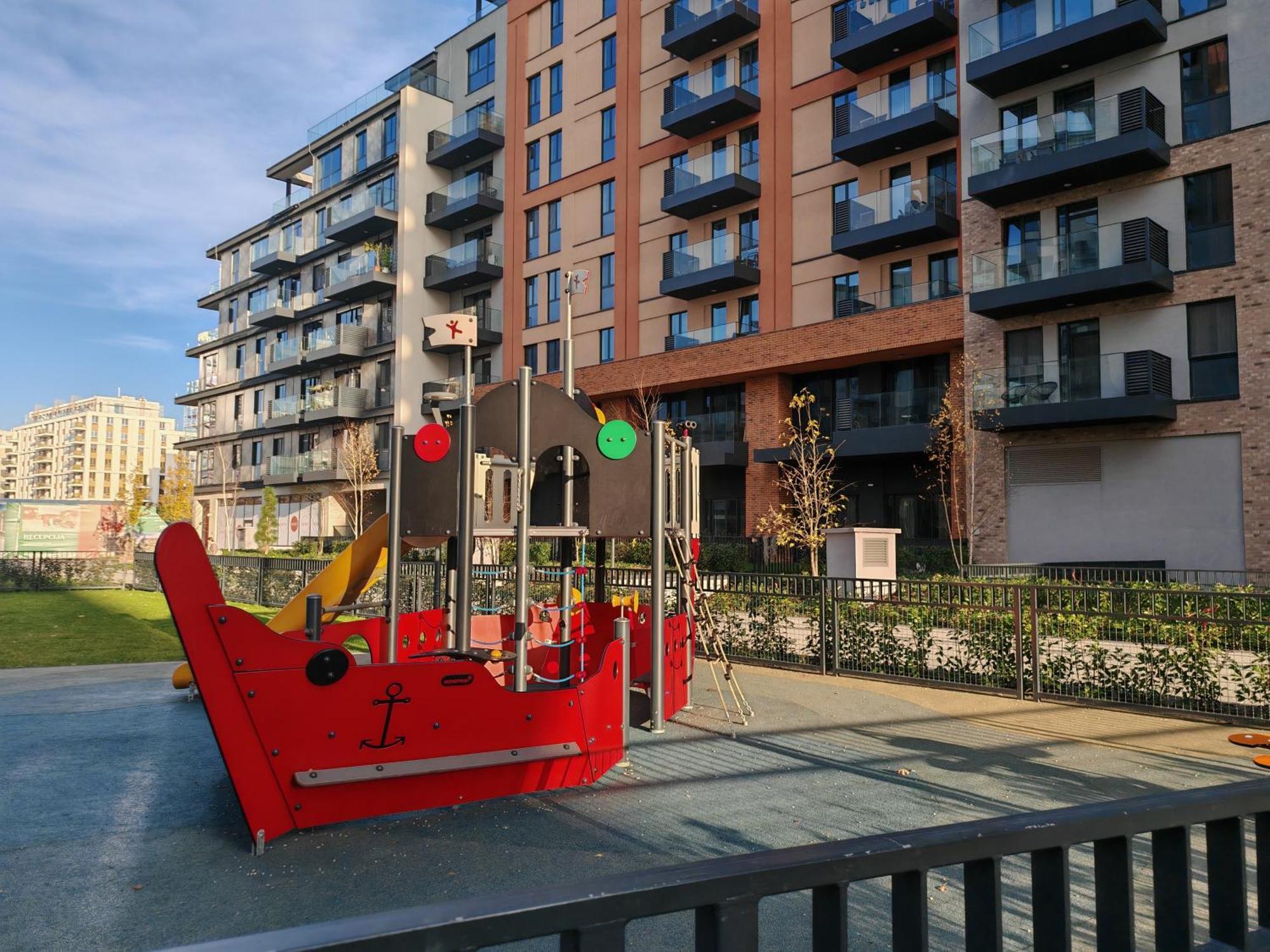 Belgrade Waterfront Bw Libera Luxury With Balcony And Garage Apartment